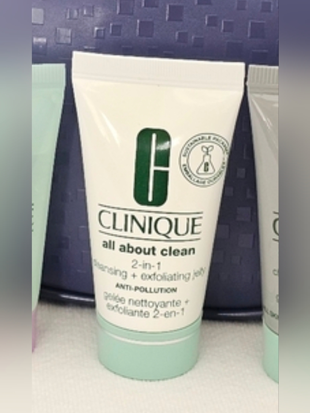 Clinique All About Clean 2-in-1 Cleansing + Exfoliating Jelly